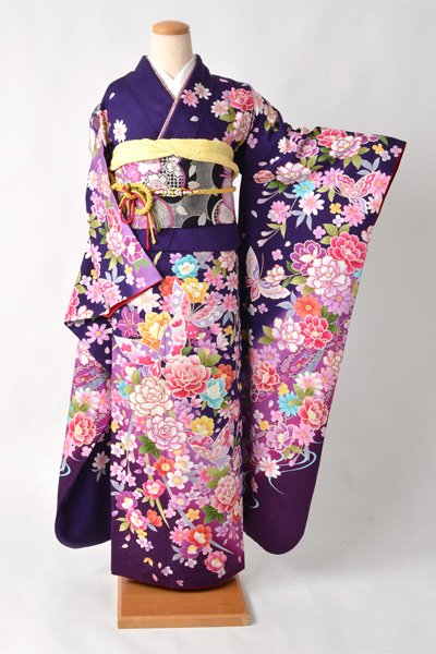 振袖【桑の実色・花と蝶々】