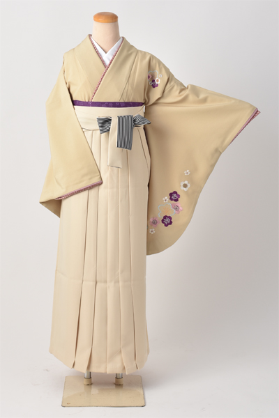 卒業袴[ベージュ地に染め鹿の子絞りの比翼]