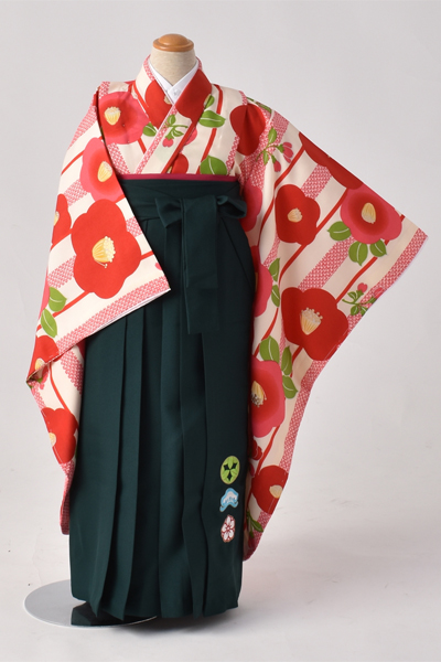 ジュニア袴【卒園式・女児／クリーム色・レトロモダン】