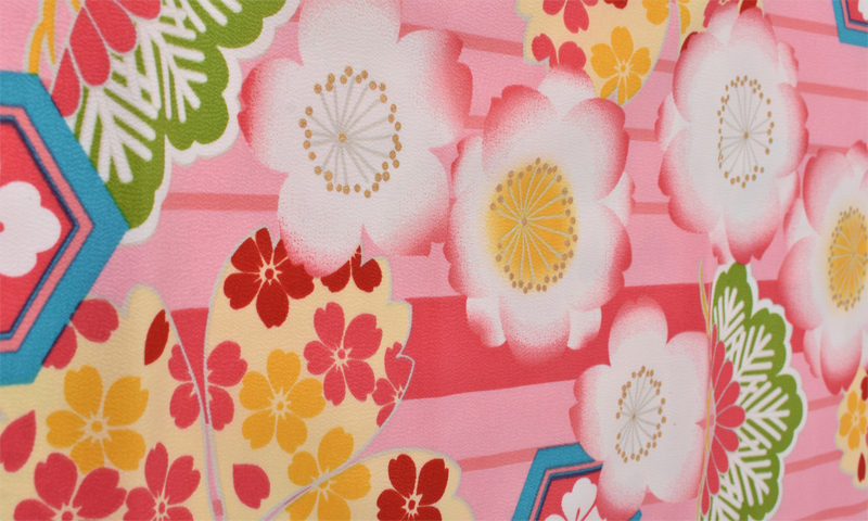 ジュニア袴【卒園式・女児／ピンク・レトロなデザイン花】