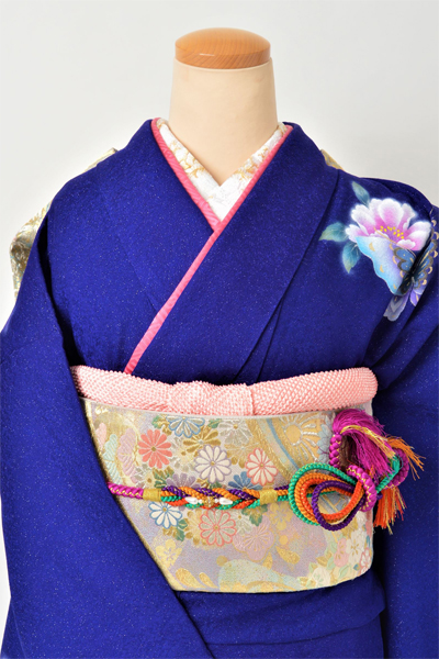 振袖［青藍色に花と蝶］