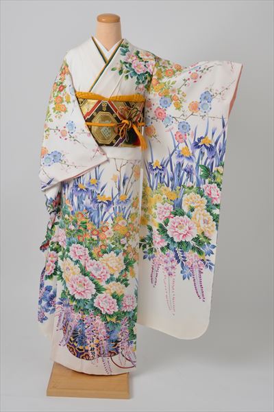 振袖（白地・花）