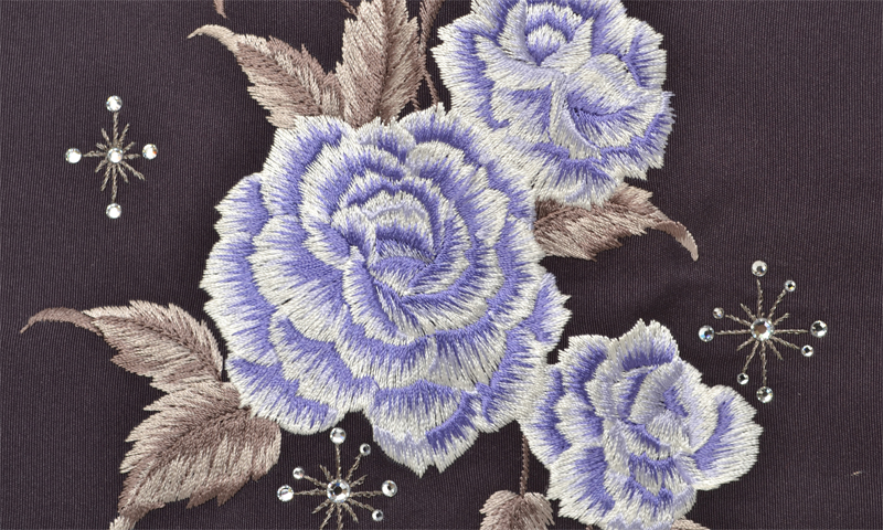 卒業袴［白地の菊模様］