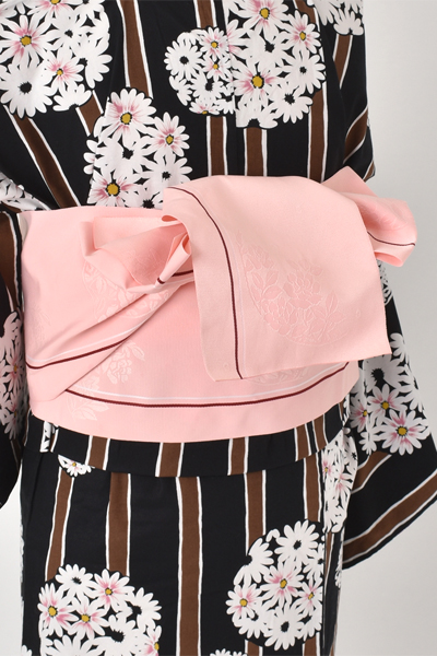 浴衣[黒地・花のくす玉]