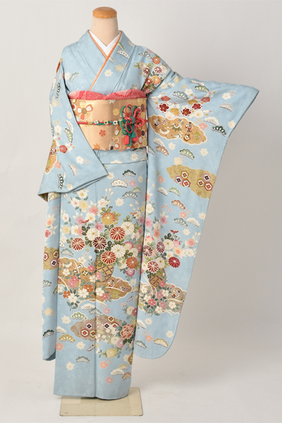 振袖【爽やかな水色地・伝統文様】