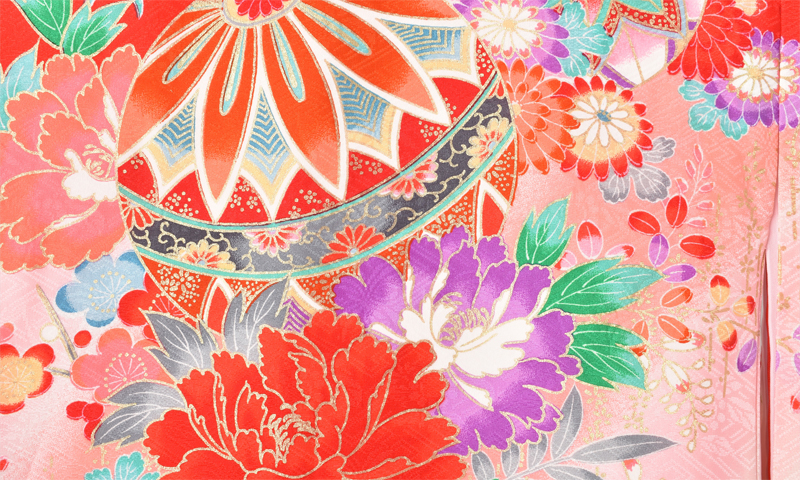 お宮参り　女児【紅色地に御殿毬・四季草花】