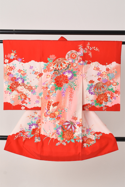 お宮参り　女児【紅色地に御殿毬・四季草花】