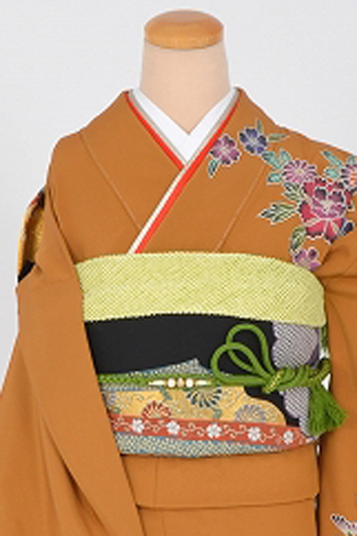 振袖(目にも鮮やかな紅型・からし色)