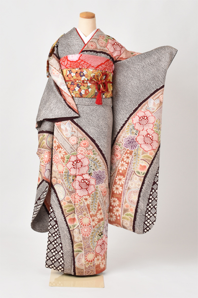 振袖［茶色地・総絞り］