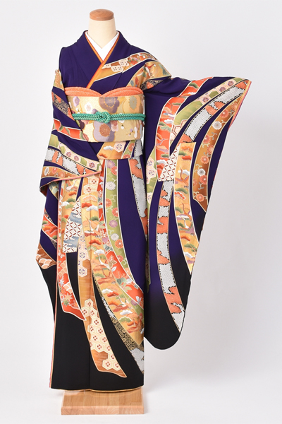 振袖[紫地にのびやかな熨斗柄]