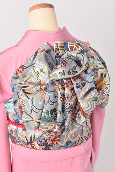 振袖[桜色地に可憐な花]