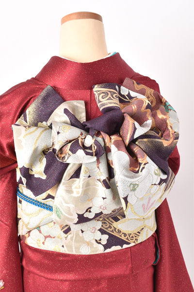 振袖(えんじ×黒の躍動的な振袖)