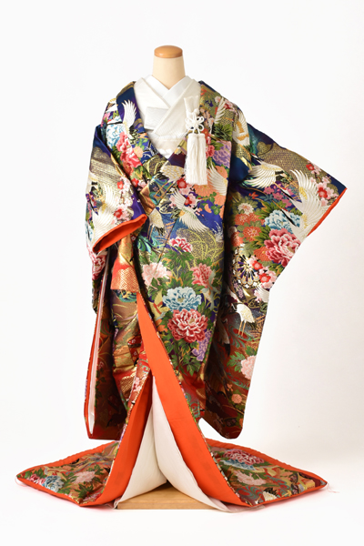 打掛(青、赤地・花車に鶴)