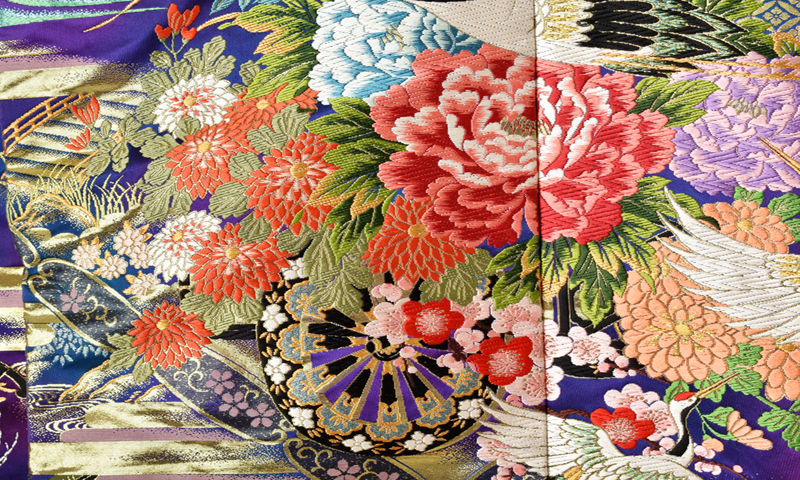 打掛(青、赤地・花車に鶴)