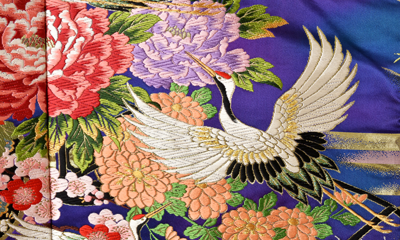 打掛(青、赤地・花車に鶴)