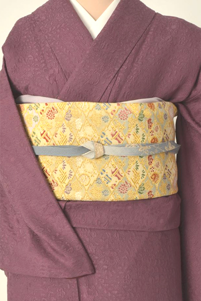 色無地（質感の上質な古代紫地）[一つ紋]