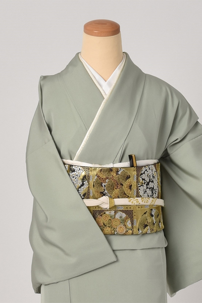色留袖【灰緑色のあっさりした色留袖】