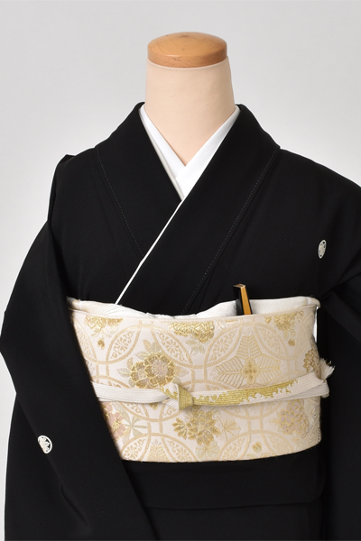 黒留袖(流水の松)