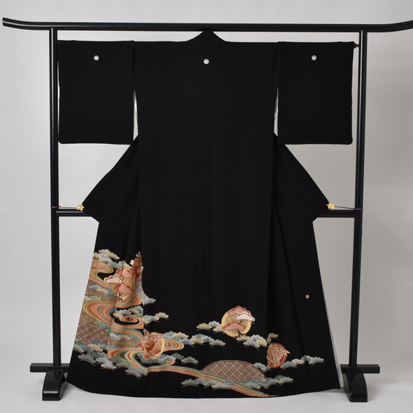 黒留袖(流水の松)