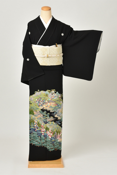 黒留袖(緑の濃淡に大名庭園風)