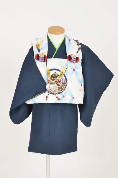 一歳男児被布【紺地長着に白地に兜】