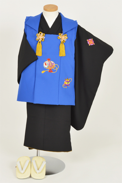 三歳男児被布【黒地紋付着物に青地に打ち出の小槌】