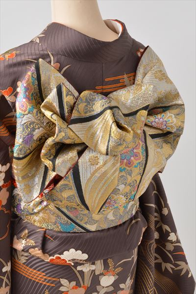 振袖（茶×朱赤）