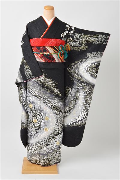 振袖（黒地・流水）