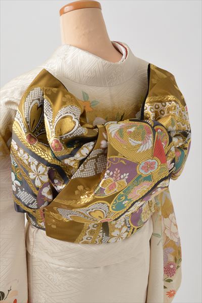 振袖（オフホワイト・芍薬）