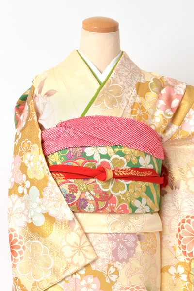 振袖［玉子色/四季花]