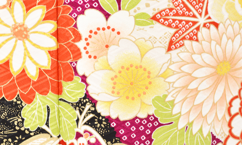 振袖[白地/松竹梅に色鮮やかな四季花]