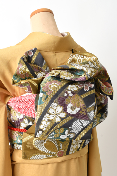 振袖[くちなし色/桜]