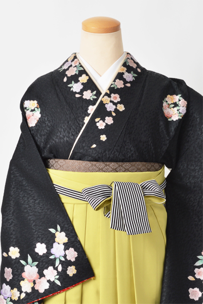 卒業袴｛黒地/加賀紋］