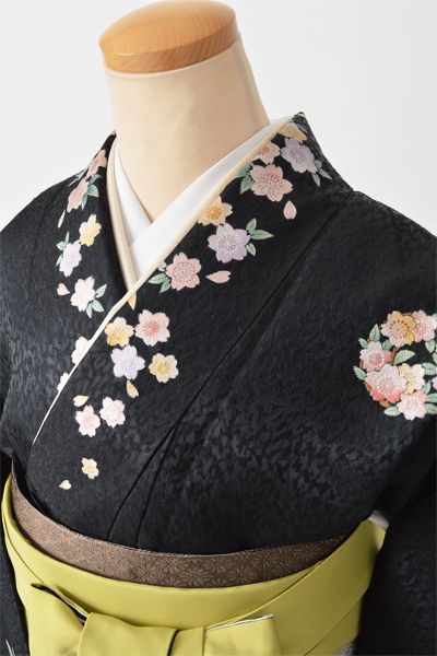 卒業袴｛黒地/加賀紋］