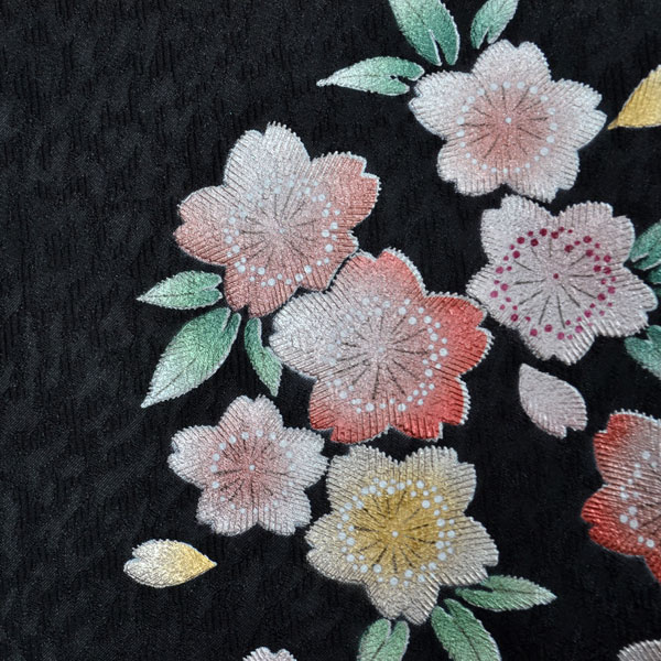 卒業袴｛黒地/加賀紋］