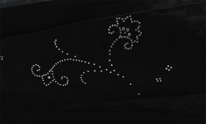 卒業袴［麻の葉/黒袴にラインストーン］