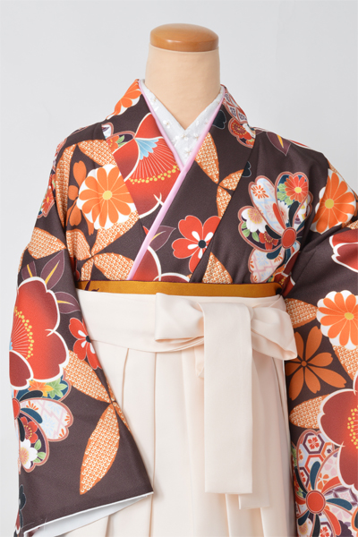 卒業袴［煤竹色/七宝・桜・菊］