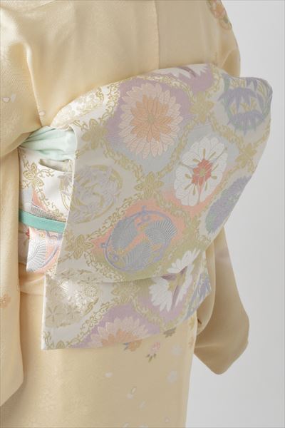 訪問着(クリーム色・紗綾形)