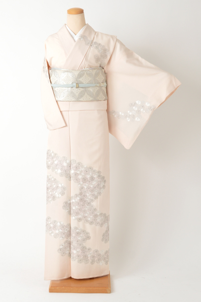 訪問着(桜色・銀糸の小菊)
