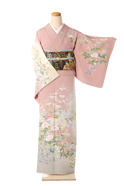 訪問着(淡いピンク地)