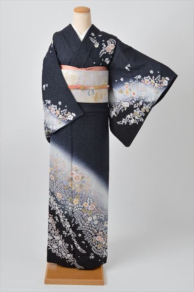訪問着（墨色・小花）