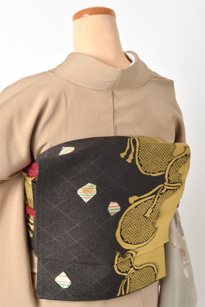 訪問着[枯れ色/松・梅.]