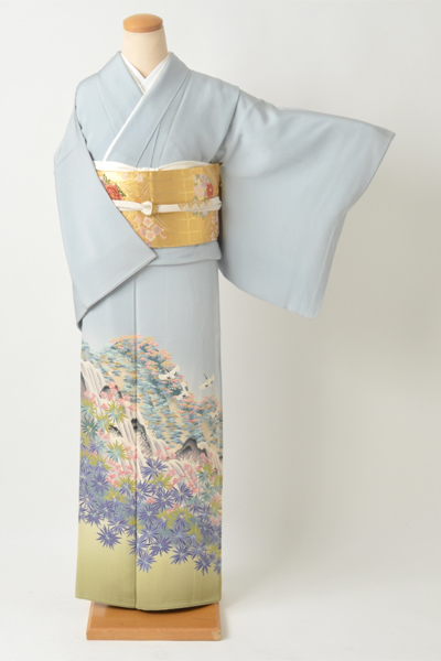 色留袖[淡い水色に加賀風の風景画の色留袖/Ｓサイズ]