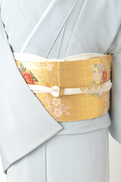 色留袖[淡い水色に加賀風の風景画の色留袖/Ｓサイズ]