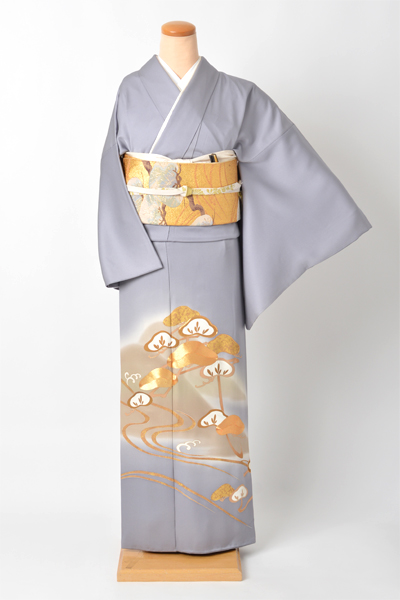 色留袖［藤鼠色/松]