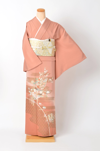 色留袖・大きめサイズ[紅鼠/色紙文様]