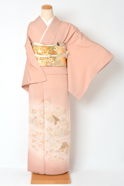 色留袖[淡ピンク//スワトウ刺繍]