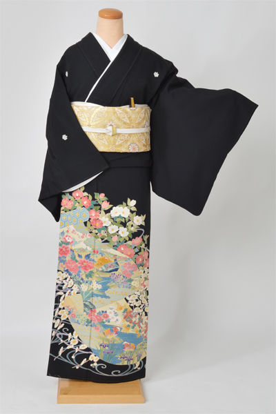 黒留袖【四季花におしどり】