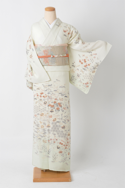 訪問着[淡い黄緑・宝尽くし]