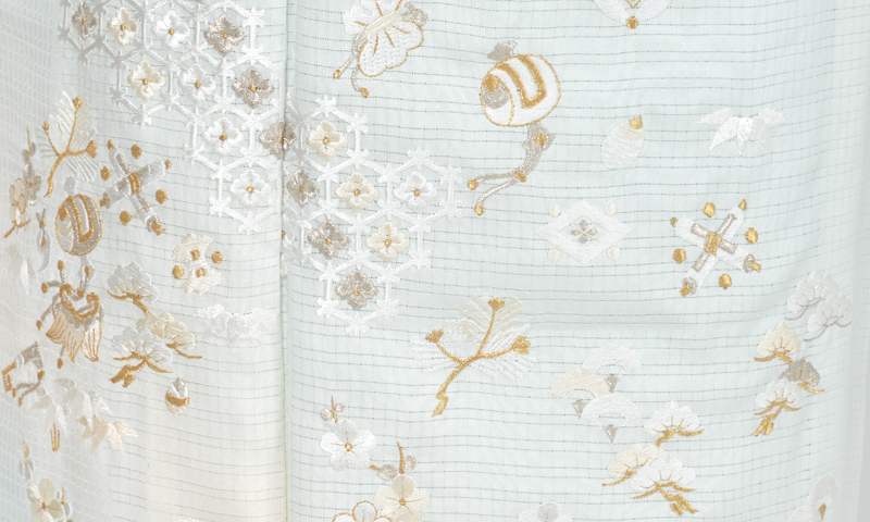 訪問着［空色・宝尽くし刺繍]